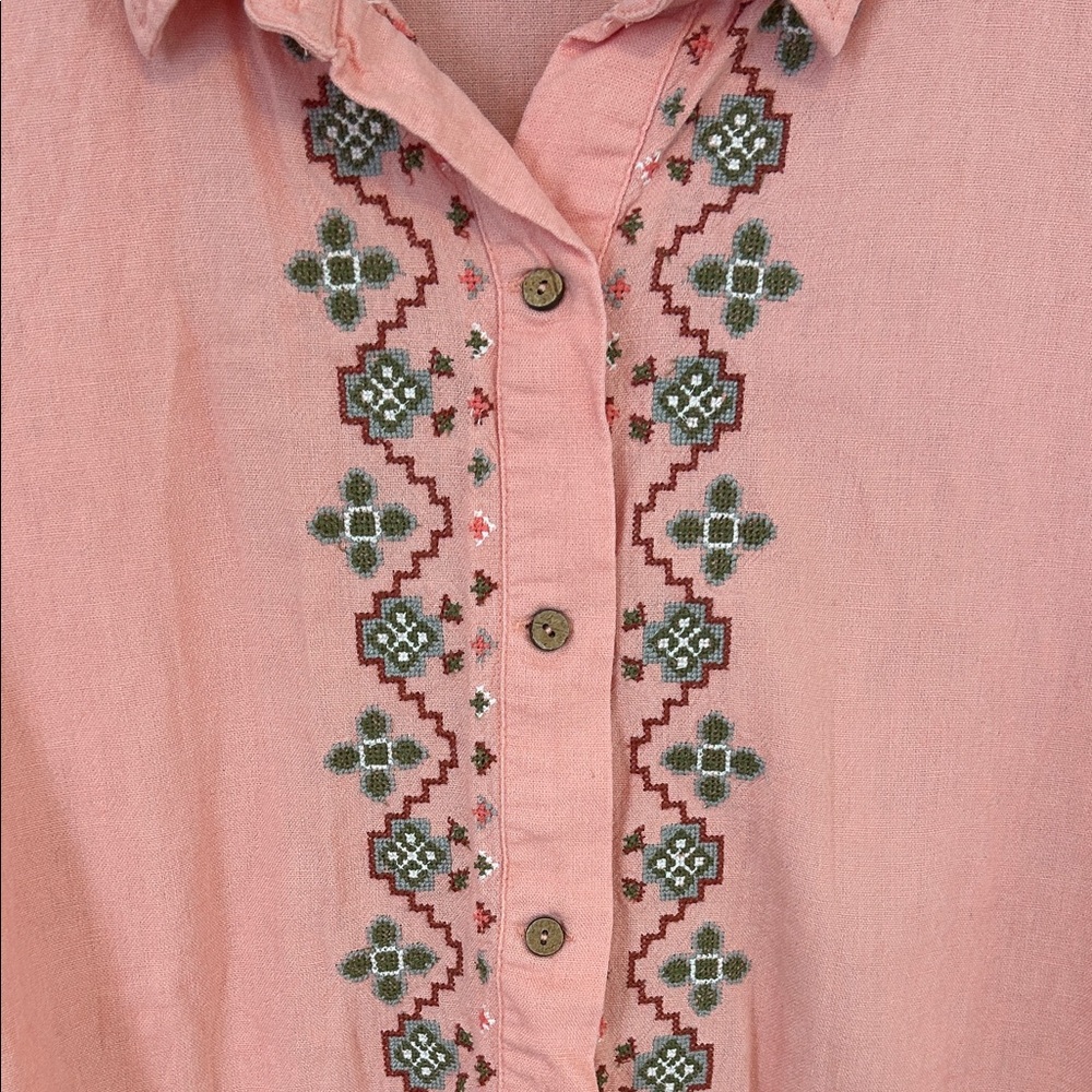 Canyon Retreat Coral Embroidered Linen Top Plus 2X New Button‑Down Roll‑Tab - Picture 4 of 11